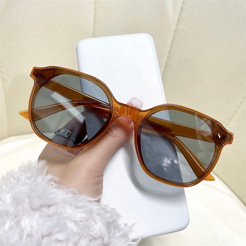 Wholesale Round Frame UV Resistant PC Sunglasses
